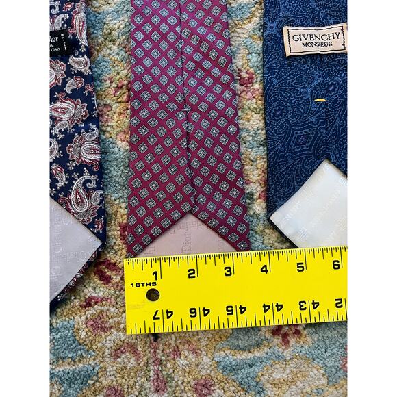 Silk Tie Bundle: Dior, De La Renta, Givenchy, Fendi, Valentino, Lagerfeld - Picture 7 of 13